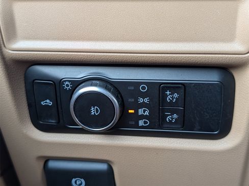 Used 2023 Ford F150 XLT image 21