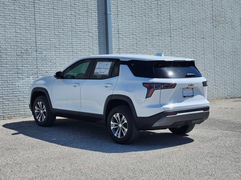 New 2027 Chevrolet Equinox LT FWD image 3