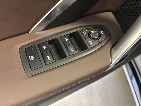 Used 2025 BMW X1 xDrive28i w/ Convenience Package image 27