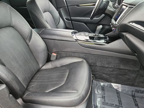 Used 2018 Maserati Levante AWD/4WD image 15