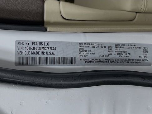 Used 2021 Jeep Grand Cherokee Overland AWD/4WD image 11