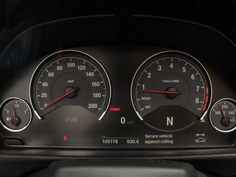 Used 2018 BMW M4 Convertible RWD image 28