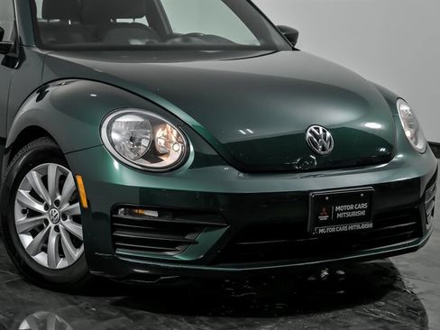 Used 2018 Volkswagen Beetle 2.0T S image 2