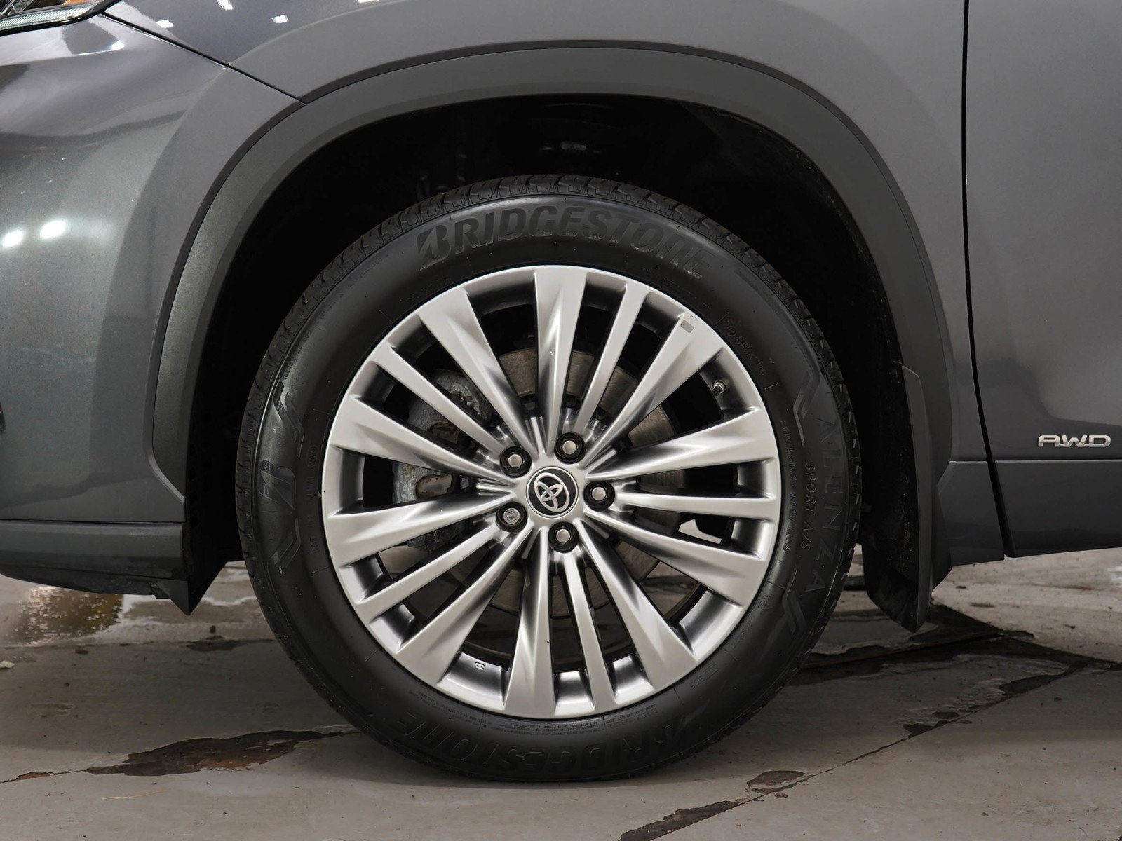 Used 2024 Toyota Highlander Platinum AWD/4WD image 58