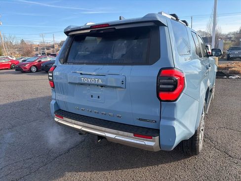 New 2025 Toyota 4Runner Limited image 3