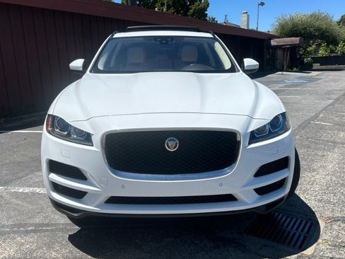 Used 2019 Jaguar F-PACE Prestige AWD/4WD image 2