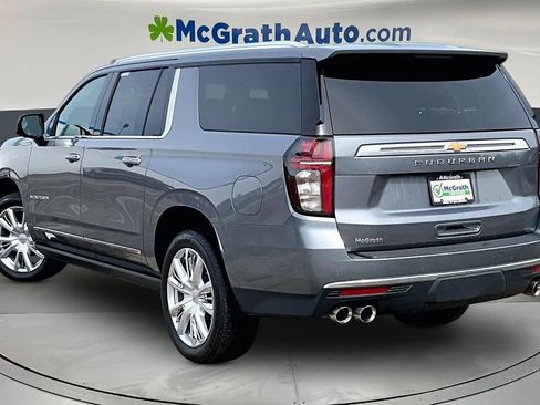 Used 2021 Chevrolet Suburban High Country w/ Premium Package AWD/4WD image 4