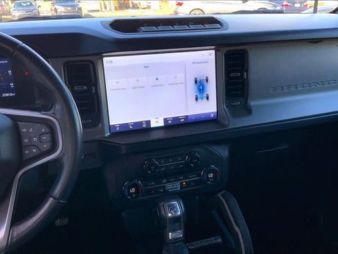 Used 2023 Ford Bronco Outer Banks w/ Sasquatch Package image 7