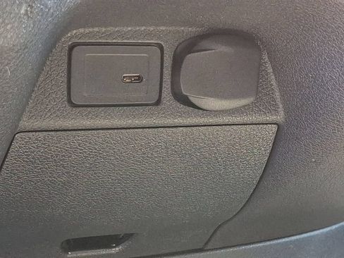 Used 2021 Mercedes-Benz Sprinter 2500 w/ Driver Convenience Package image 24