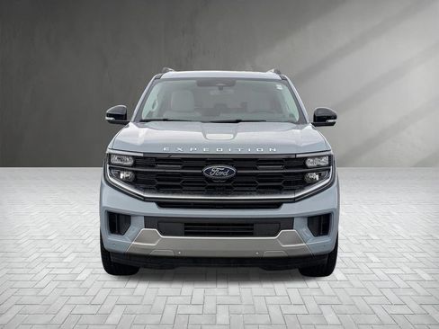 New 2026 Ford Expedition Platinum w/ Platinum Ultimate Package AWD/4WD image 6