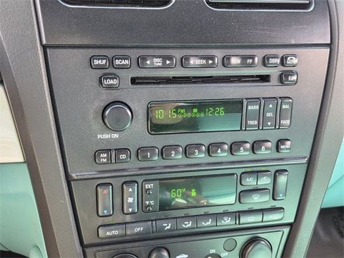 Used 2002 Ford Thunderbird image 23
