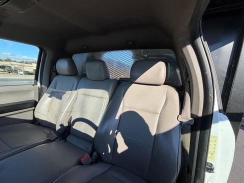 Used 2018 Ford F450 XL w/ Power Equipment Group image 23