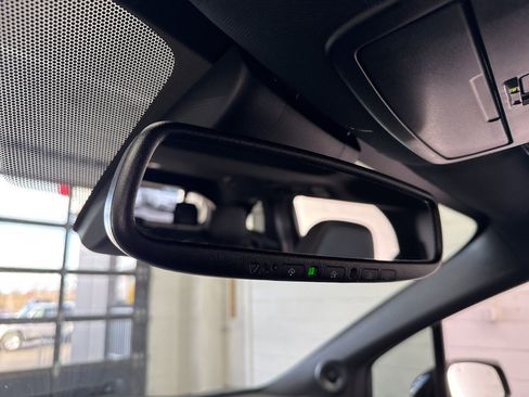 Certified 2025 Toyota Sienna XSE image 34