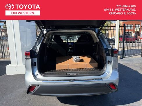 New 2025 Toyota Highlander Limited image 30