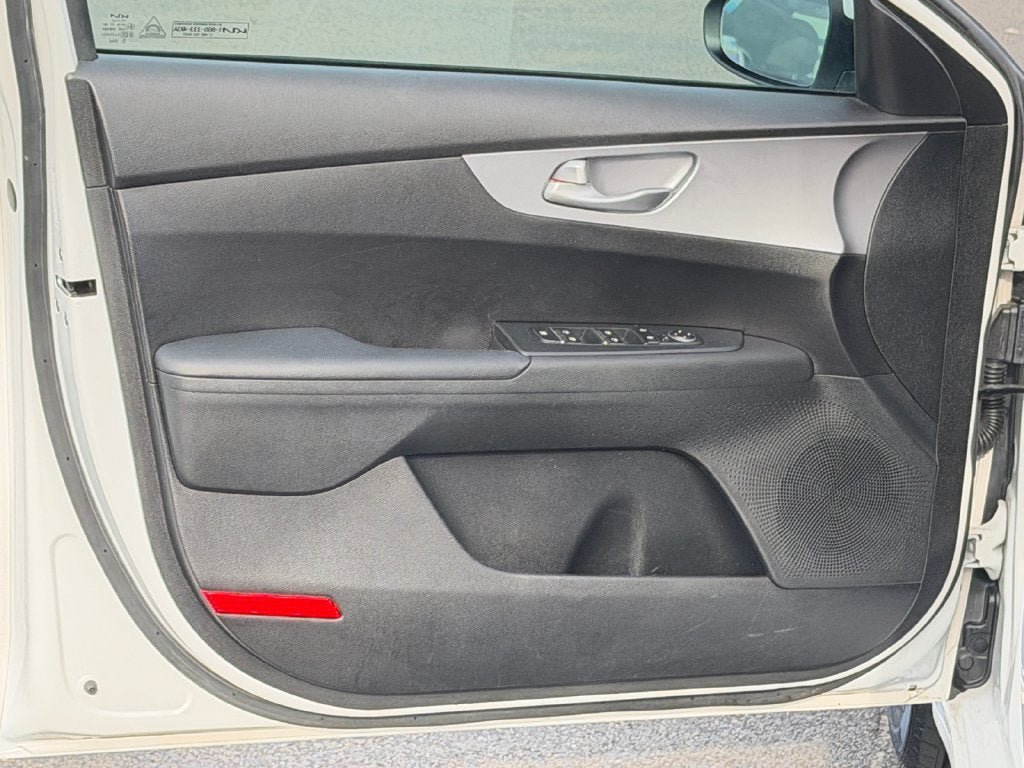 Used 2023 Kia Forte LXS FWD image 21