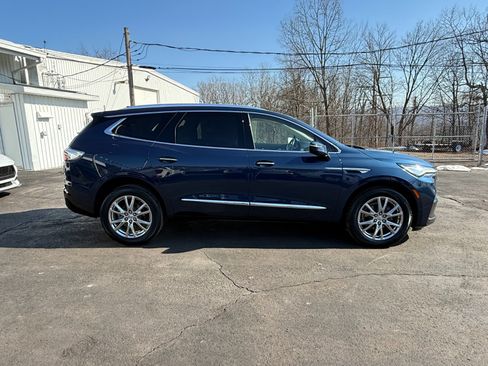 Used 2023 Buick Enclave Essence w/ Experience Buick Package image 6