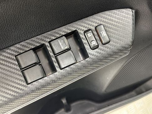 Used 2013 Toyota RAV4 XLE FWD image 15