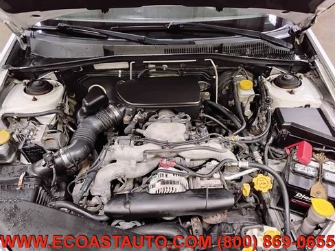 Used 2009 Subaru Outback 2.5i Limited AWD/4WD image 9