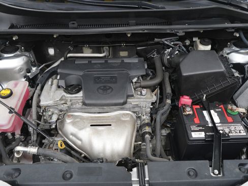 Used 2015 Toyota RAV4 XLE AWD/4WD image 28