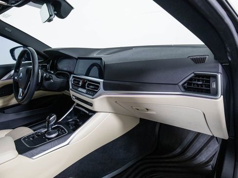 Used 2023 BMW 430i Coupe w/ Premium Package image 15