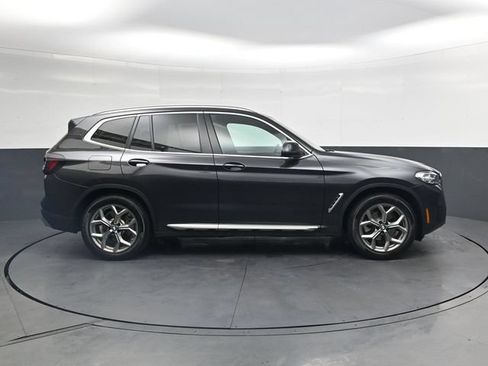 Used 2024 BMW X3 sDrive30i w/ Convenience Package RWD image 3
