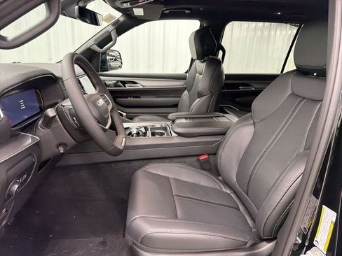 New 2025 Jeep Wagoneer Series II w/ Premium Group I AWD/4WD image 16