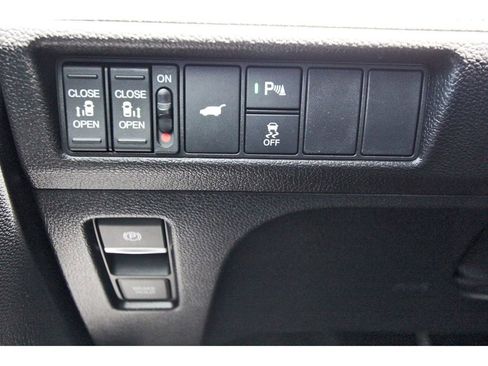 Used 2025 Honda Odyssey Touring image 23