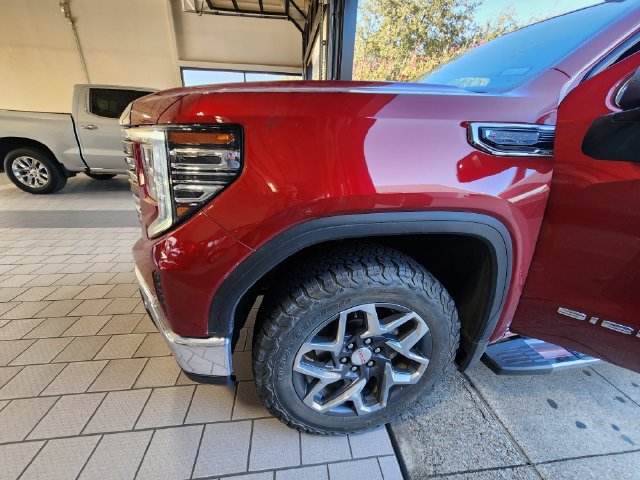 Used 2024 GMC Sierra 1500 SLT AWD/4WD image 7