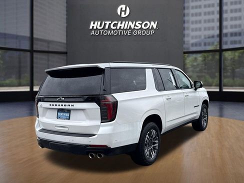 Certified 2025 Chevrolet Suburban Z71 image 7