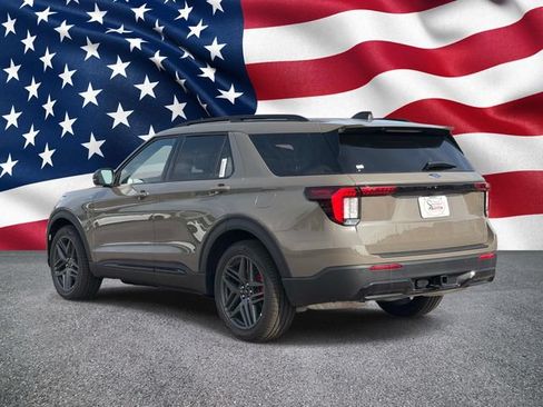 New 2026 Ford Explorer ST-Line w/ ST-Line Street Pack RWD image 11