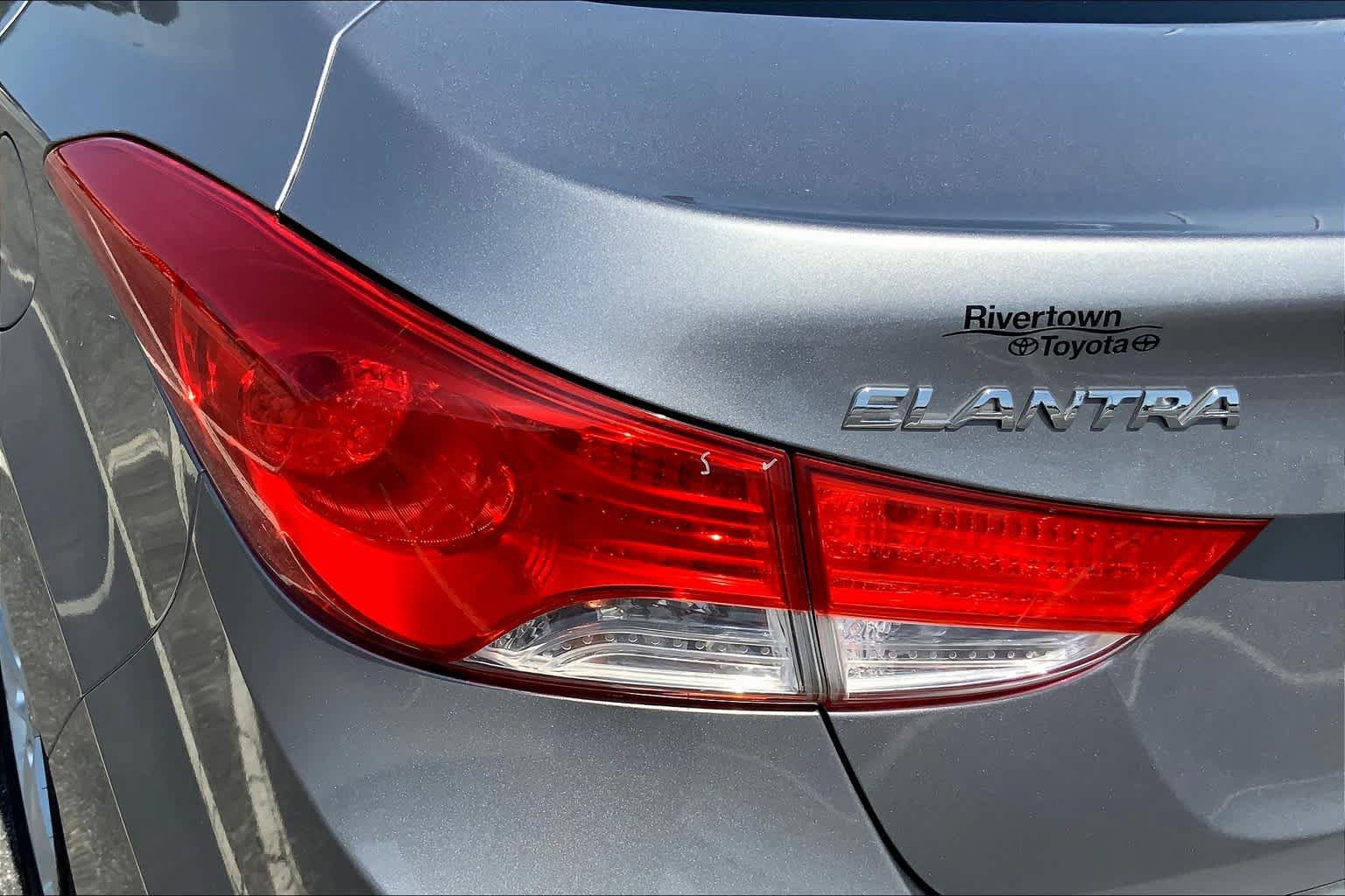 Used 2011 Hyundai Elantra GLS w/ Preferred Equipment Pkg 3 FWD image 25