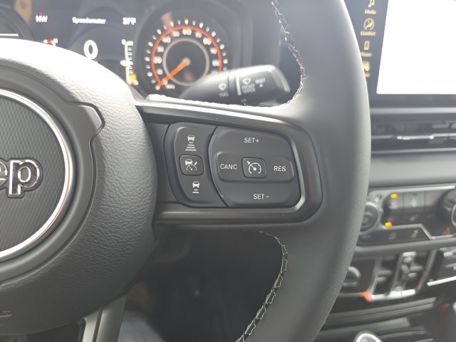New 2026 Jeep Gladiator Sport AWD/4WD image 14