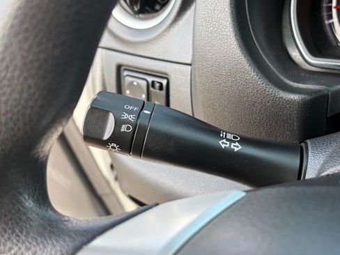 Used 2019 Nissan Versa SV FWD image 21