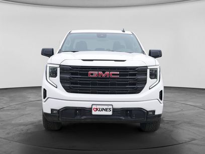 Used 2024 GMC Sierra 1500 Elevation
