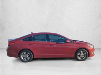 Used 2016 Hyundai Sonata SE video 4