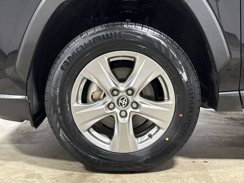 Used 2024 Toyota RAV4 XLE FWD image 26