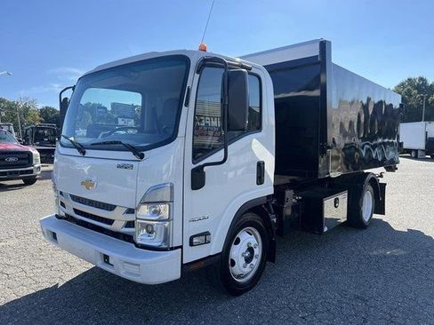 Used 2024 Chevrolet Low Cab Forward image 4