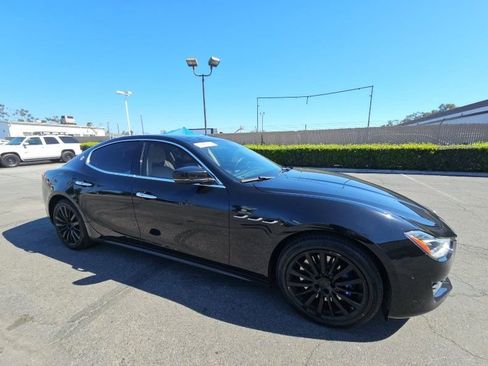 Used 2021 Maserati Ghibli image 3