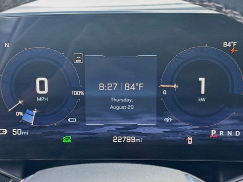 Used 2024 Chevrolet Equinox EV LT FWD image 11