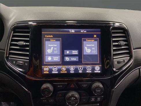 Used 2021 Jeep Grand Cherokee Limited w/ Trailer Tow Group IV image 8