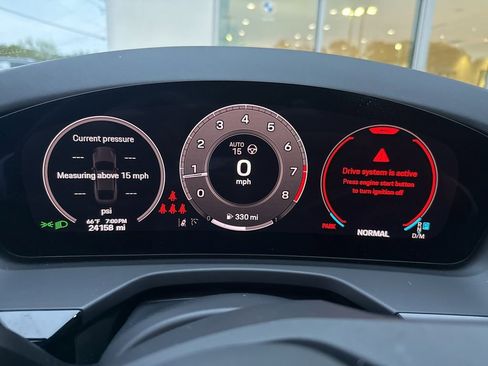 Used 2025 Porsche Panamera 4 image 3