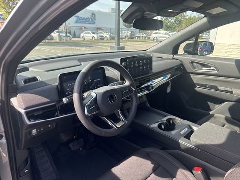 New 2025 Honda Prologue EX image 6