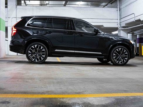 New 2026 Volvo XC90 B6 Plus image 7