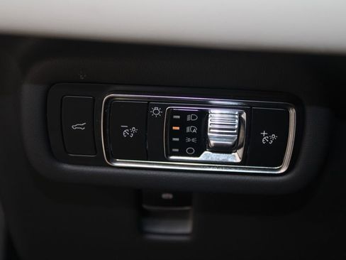 Used 2024 Lincoln Nautilus Reserve image 41