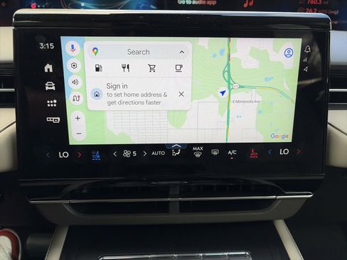 Used 2024 Lincoln Nautilus Premier w/ Equipment Group 102A image 28