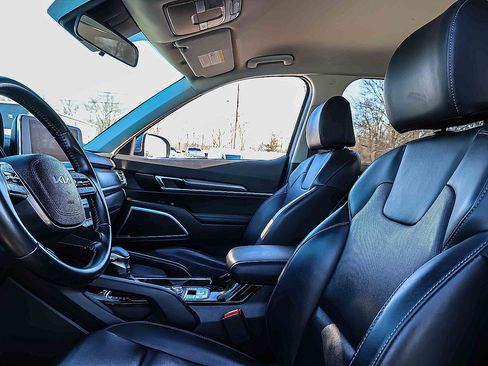 Certified 2022 Kia Telluride LX image 8