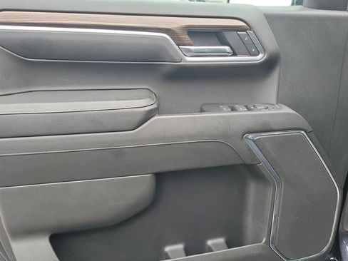 Used 2023 Chevrolet Silverado 1500 LT AWD/4WD image 21