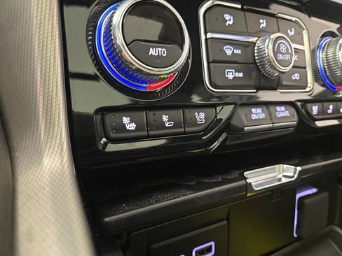 Certified 2024 GMC Yukon Denali image 27