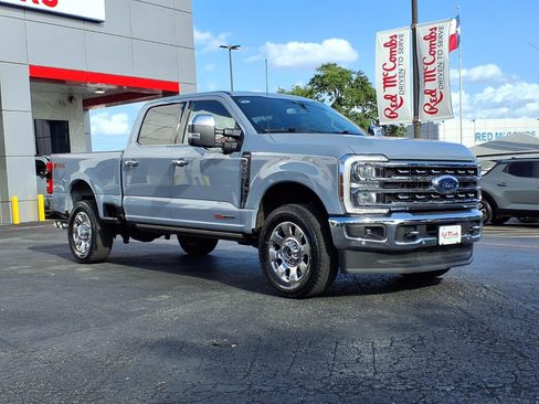 Certified 2024 Ford F350 Lariat w/ Lariat Ultimate Package AWD/4WD image 4