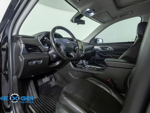 Used 2020 Chevrolet Traverse Premier FWD image 10